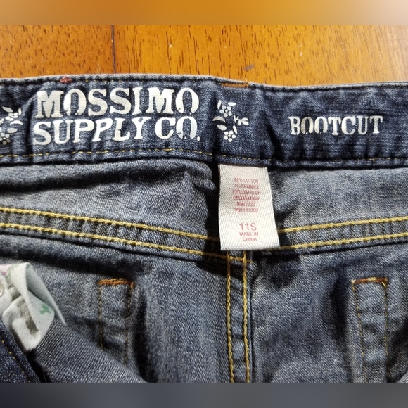Mossimo Classic Bootcut Jeans - Picture 2 of 2
